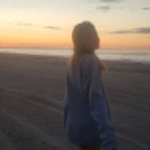 Meet your Posher, Stella